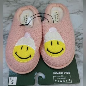 NWT Dakota Fleece Pink Smiley Face Slippers Size Small 11/12